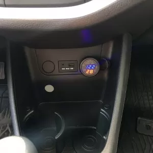 Car Voltmeter Thermometer USB Charger 3in1 With Red And Blue Numbers 99103-image-6297509