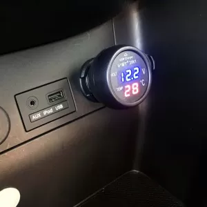 Car Voltmeter Thermometer USB Charger 3in1 With Red And Blue Numbers 99103-image-6297510