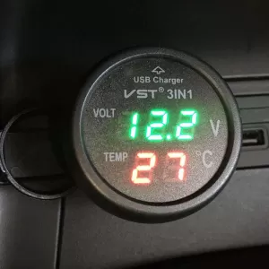 Car Voltmeter Thermometer USB Charger 3in1 With Red And Green Numbers 99162-image-6297519