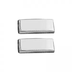 Autocolant Cromat Litera 3D ''='' 2.7cm x 2.5cm 1 Bucată