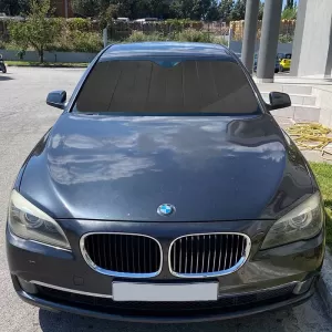 Sun Shade Interior Front Windshield UV Reflecting Foldable ''Black'' Feral Black Matte Medium 145 x 60 cm 1 Piece-image-6304982