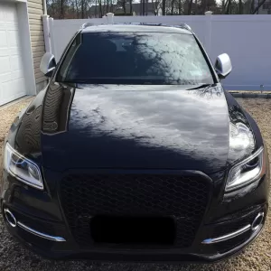 Front Grille suitable for Audi Q5 8R Facelift 12-15 RSQ5 Look Honeycomb Gloss Black 1Pc-image-6312323