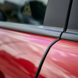 Türverkleidungsschutz Auto Schwarz mit doppelseitigem Klebeband 5mm x 5mm x 15 Meter-image-6313372