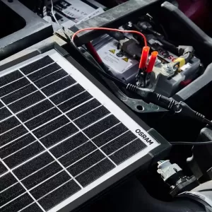 Solar Car & Moto Battery Charger Osram 10 Watt 12 Volt 0.56 Amper OSR1000-image-6317892