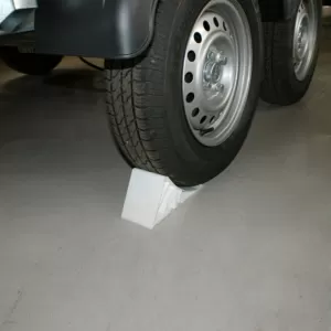 Plastic Wheel Wedge White 22 x 9 x 10cm EAL 10655 1 Pc-image-6328390