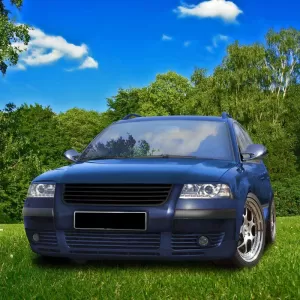Front Grille suitable for VW Passat 3BG 00-05 Badgeless Black 1 Pc