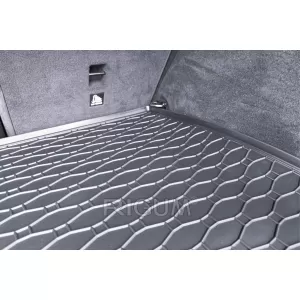 Rubber trunk mat by Rigum suitable for BMW 3 Series PHEV G21 Touring after 2019, 1 piece, black-image-6331591