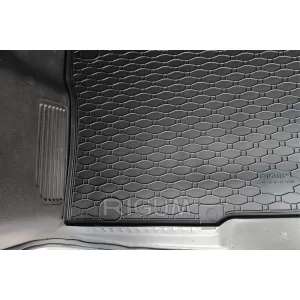 Rubber trunk mat by Rigum suitable for Peugeot Expert, Traveller, Toyota Proace, Proace Verso, Citroen Jumpy, Citroen Spacetourer after 2016, Opel Vivaro-image-6331677