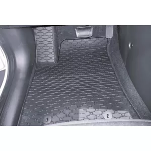 Specific Rigum rubber floor mats suitable for Hyundai Kona EV after 2023, 4 pieces, black-image-6344861