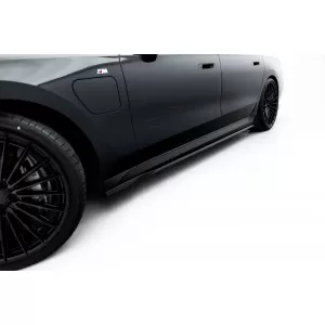 Maxton Design version 2 spoiler set suitable for side skirts, front, rear bumper and trunk of BMW 740d/740i M-Pack G70 2022-2026, Gloss Black-image-6348552