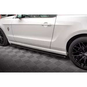 Maxton Design Spoilerset geeignet für Seitenschweller, Frontstoßstange, Heckstoßstange und Kofferraum des Ford Mustang 2009-2014, Glänzend Schwarz-image-6350203